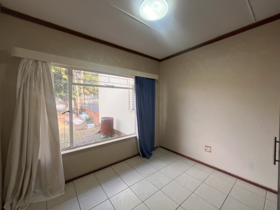 4 Bedroom Property for Sale in Pellissier Free State